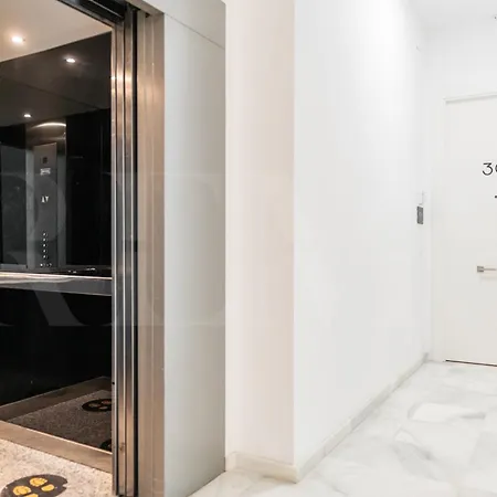 With Picasso Vibes By Rems Apartment Malaga